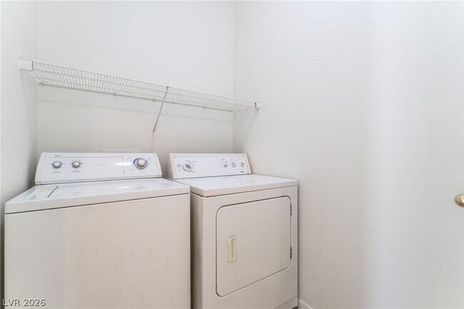 Building Photo - 6758 Lincoln Wood St