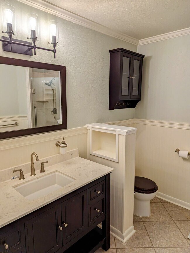 Building Photo - Updated 3/2 in Scott with Country Views!