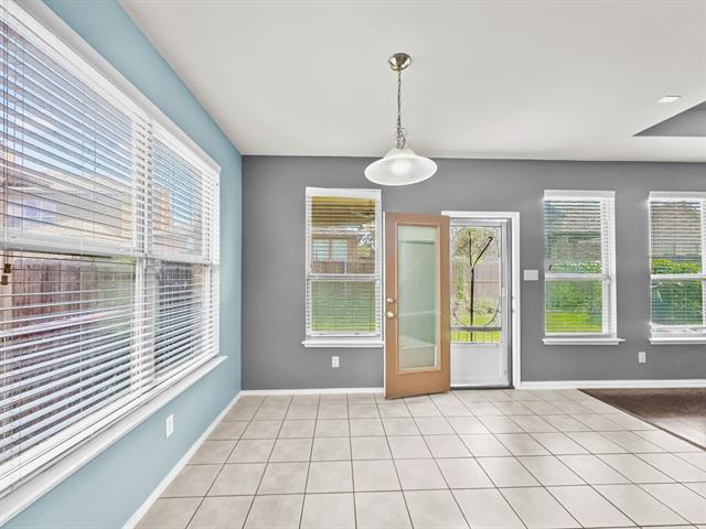Building Photo - 4604 Sleepy Meadows Dr