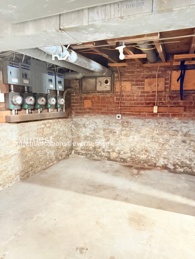 Building Photo - 1311 Mason St