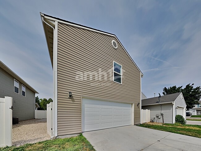 Building Photo - 9201 W Shelterwood Dr