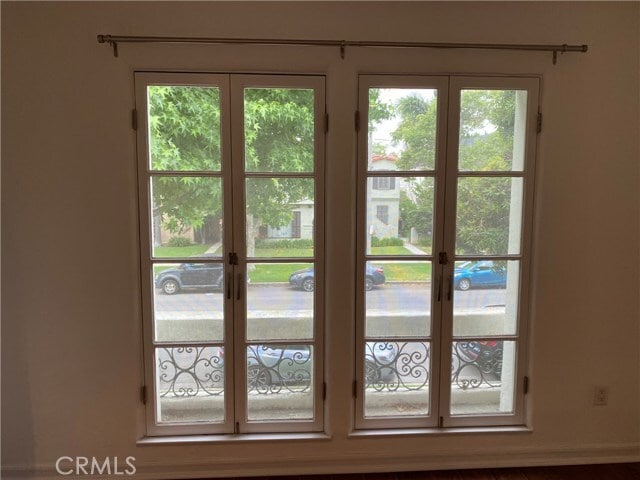 Building Photo - 1028 S Crescent Heights Blvd