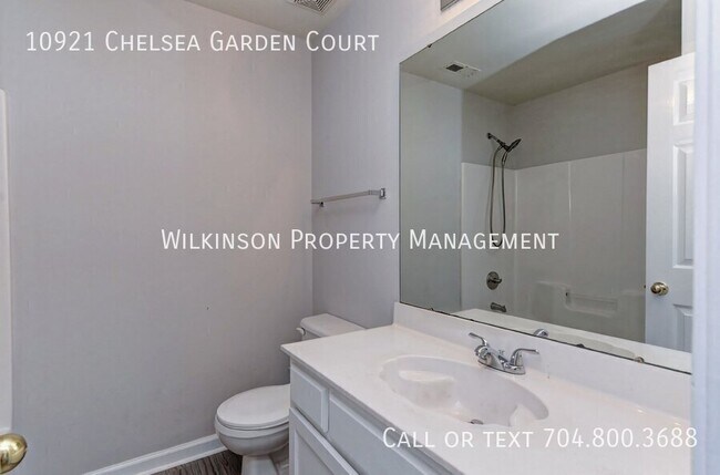 Building Photo - 10921 Chelsea Garden Ct