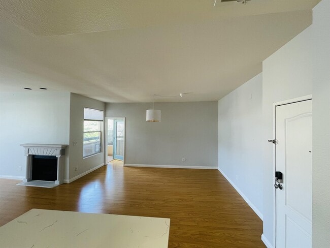 Building Photo - 11225 Peach Grove St