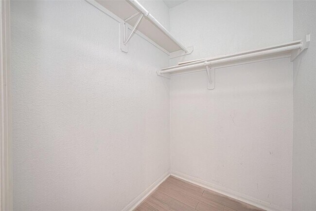 Building Photo - 7407 Golden Star Dr