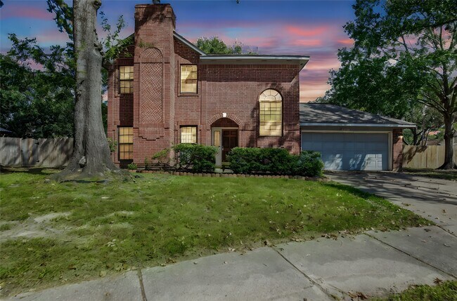 Primary Photo - 8406 Vistadale Dr