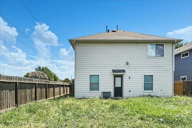 Building Photo - 12702 Rio Quatro Dr