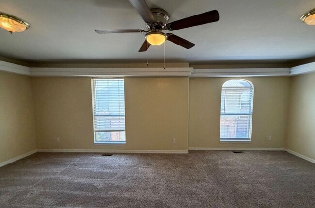 Building Photo - 2 Bed 1.5 Bath Bethany Schools