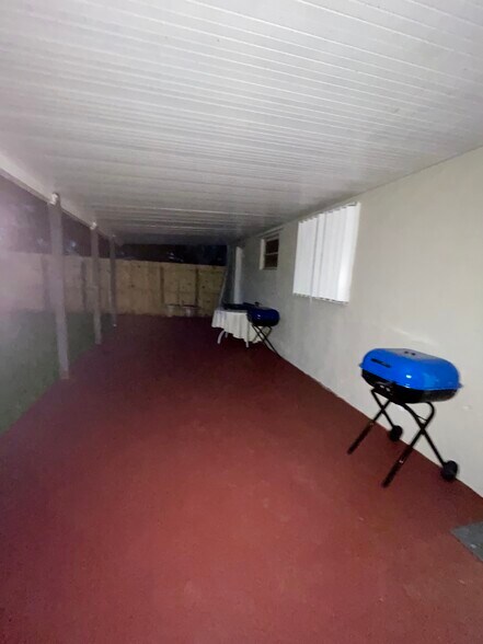 Building Photo - 30008 SW 159th Dr