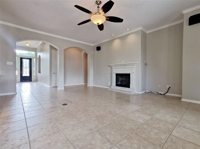 Building Photo - 2911 Weatherford Ct