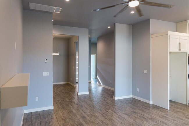 Building Photo - 504 Remington Ave