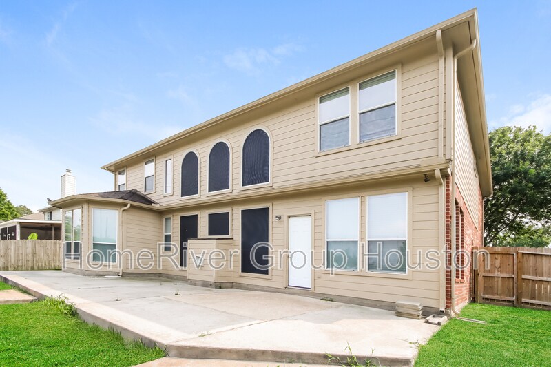 Building Photo - 18722 Racquet Sports Way