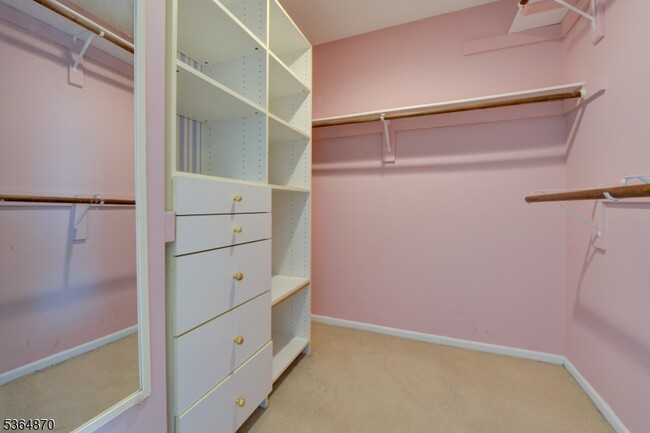Building Photo - 5 Marco Polo Ct