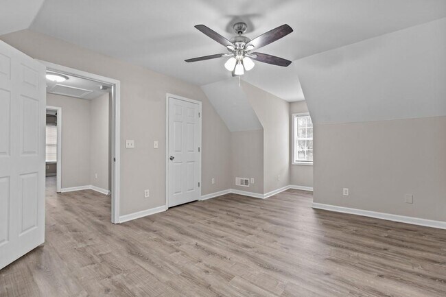 Building Photo - 631 Saddlewood Dr