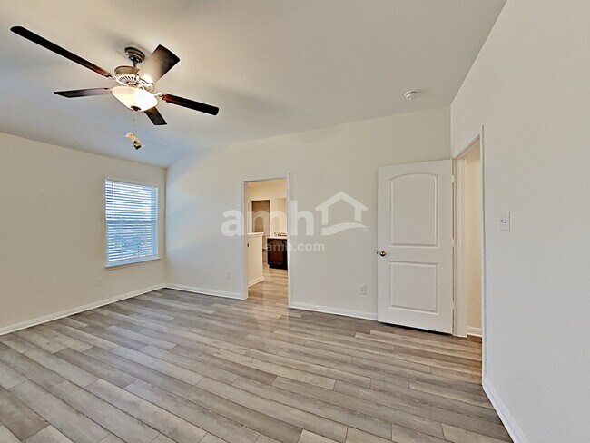Building Photo - 7938 Cactus Plum Dr