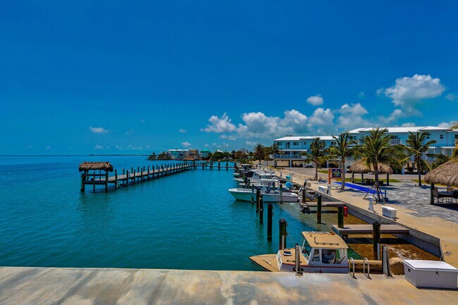 Building Photo - 10877 Overseas Hwy