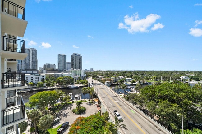 Building Photo - 600 W Las Olas Blvd