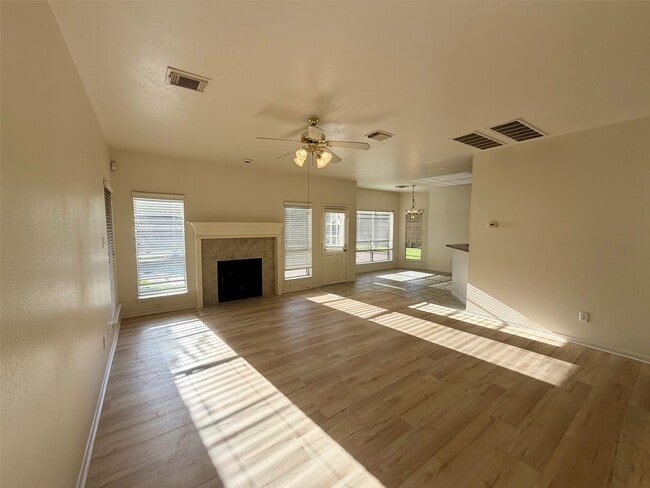 Building Photo - 2317 Orleans Ln