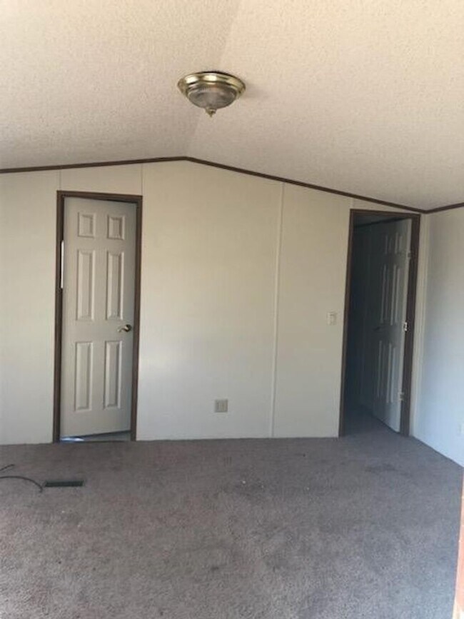 Building Photo - $300 Off 1st Month Special