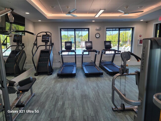 Building Photo - 8433 Beagle Ter