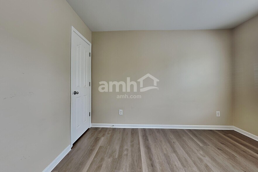 Building Photo - 13555 Aldenbrook Dr