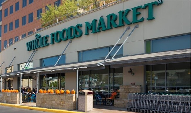 Building Photo - 799 W 5th St