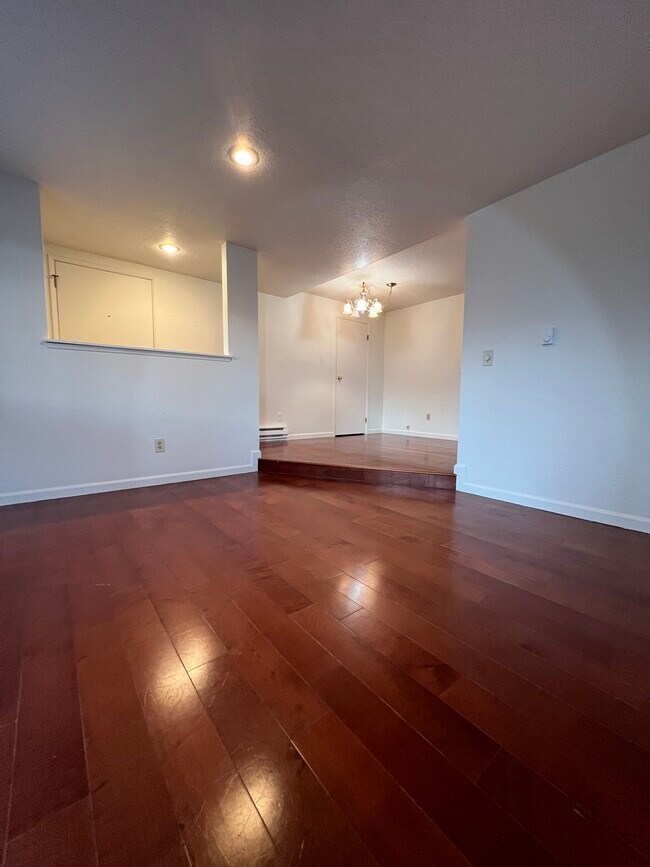 Building Photo - 12729 NE 144th St