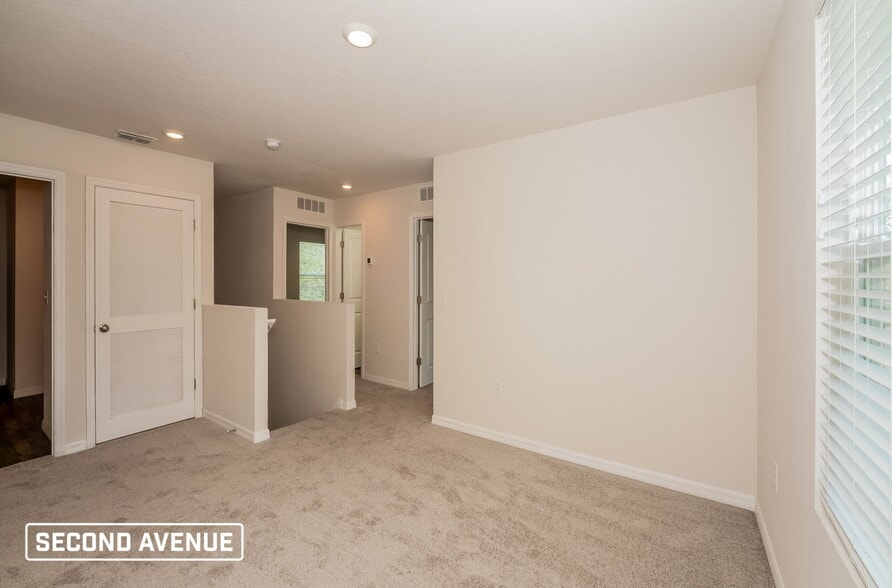 Building Photo - 10920 N Ober Terrace