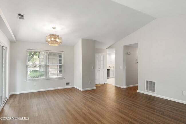 Building Photo - 36 Steeplechase Ct