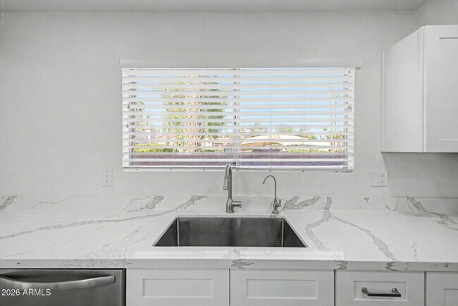 Building Photo - 11145 N 109th St