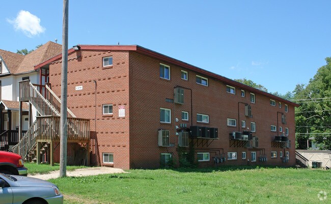 Primary Photo - 5Eleven Apartments
