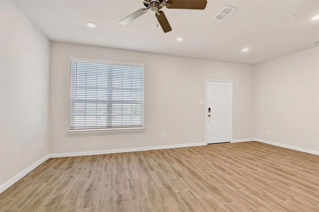 Building Photo - 3737 Malibu Dr
