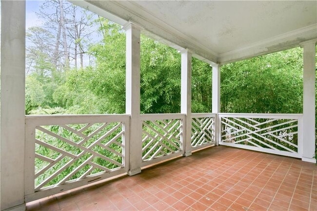 Building Photo - 430 W Wesley Rd NW