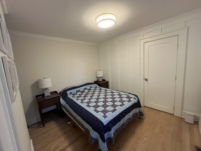 Building Photo - 7501 Three Chopt Rd