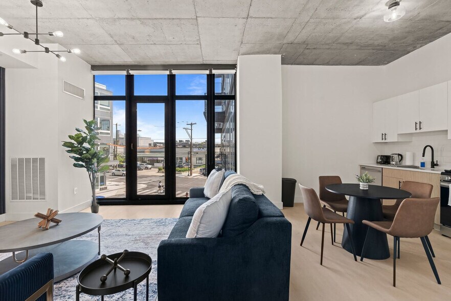 Building Photo - 1247 N 2nd St