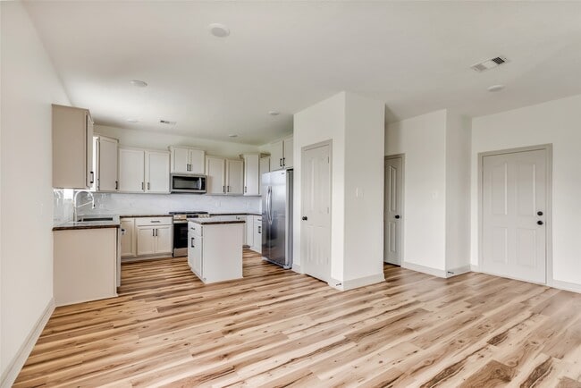 Building Photo - 14006 Tobago Ct