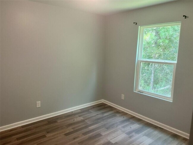 Building Photo - 620 Cartecay Dr