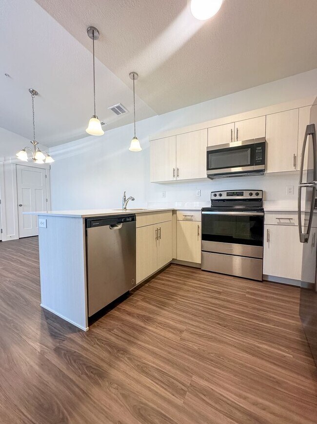 Building Photo - Modern Living in Lehi | New Build | Silico...