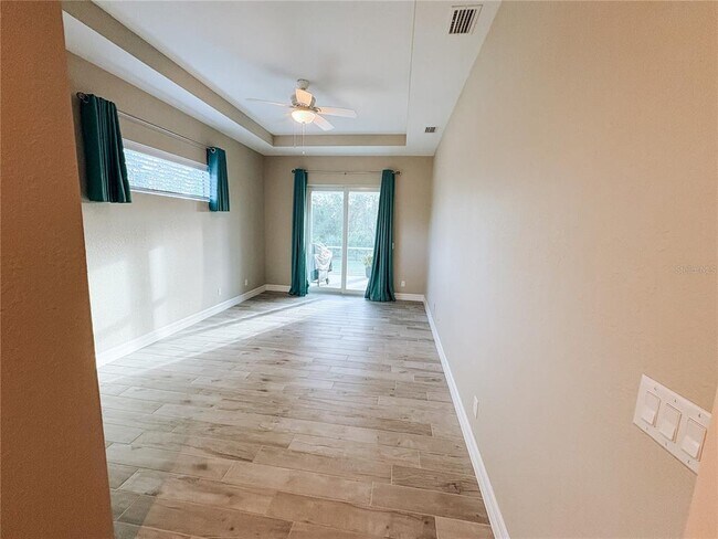 Building Photo - 14377 Overlook Ave