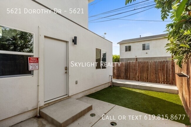 Building Photo - 5621 Dorothy Dr