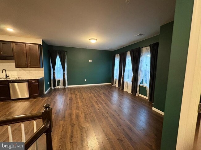 Building Photo - 3098 Goshen Dr