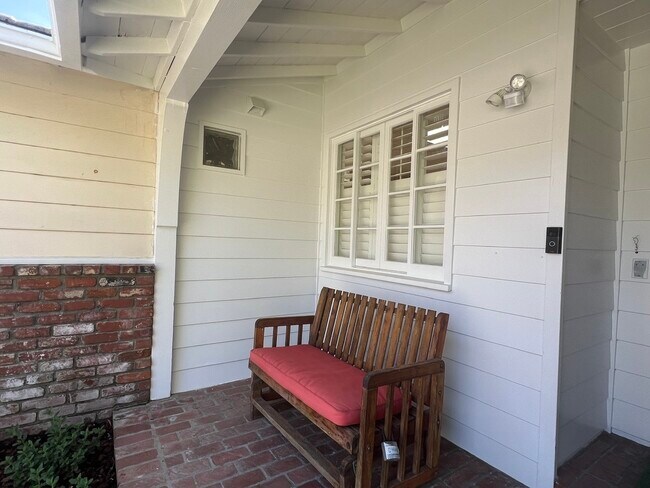 Graceful Front Entry - 13228 Margate St