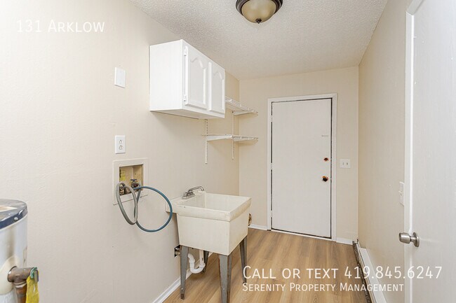 Building Photo - 131 Arklow-