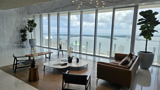 Building Photo - 300 Biscayne Blvd Way