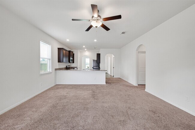 Building Photo - 2112 Mule Ridge Dr