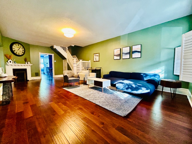 Building Photo - 1603 W 13th St