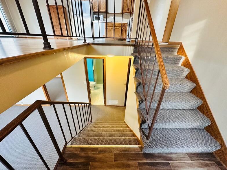 Building Photo - 840 Martha Lake Ct