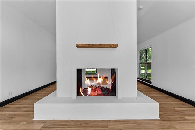 Building Photo - 11238 Webb Chapel Ct