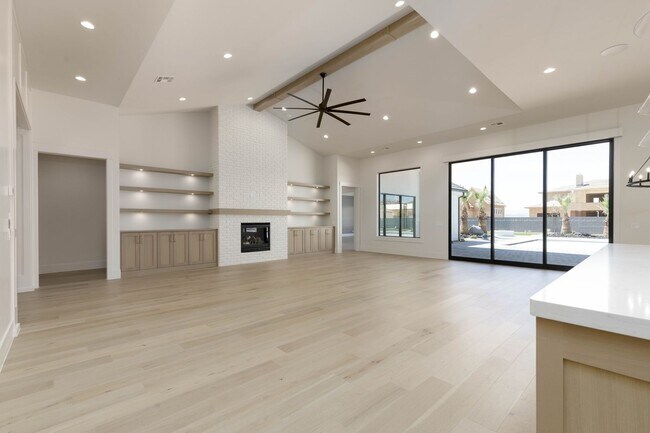 Building Photo - Gorgeous Custom Single Story with RV Garage