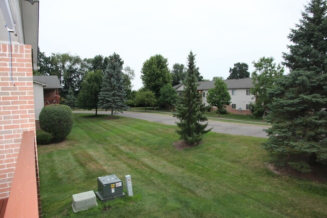 Building Photo - 2396 Quarterback Ct